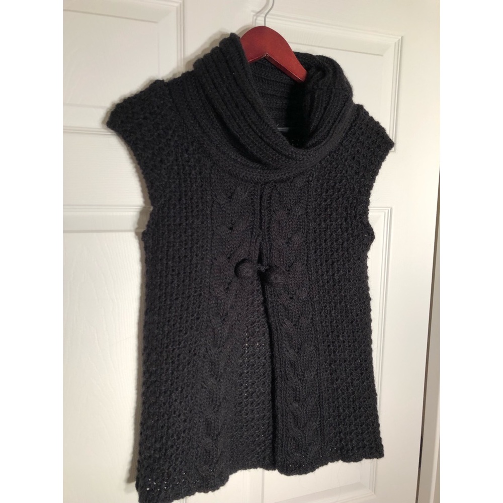 Black Handmade Knit Cowl-neck Sleeveless Sweater